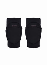 Load image into Gallery viewer, QueenWear Knee Pads – SLEEK PRO 4 – Black