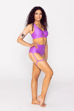 Load image into Gallery viewer, AMBR Gather crop