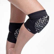 Load image into Gallery viewer, Queen Wear "Wild Leopard" Classic Knee Pads
