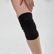 Load image into Gallery viewer, QueenWear Knee Pads – SLEEK PRO 4 – Black
