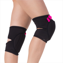 Load image into Gallery viewer, Queen Wear &quot;Black Pretty Pink&quot; Classic Knee Pads
